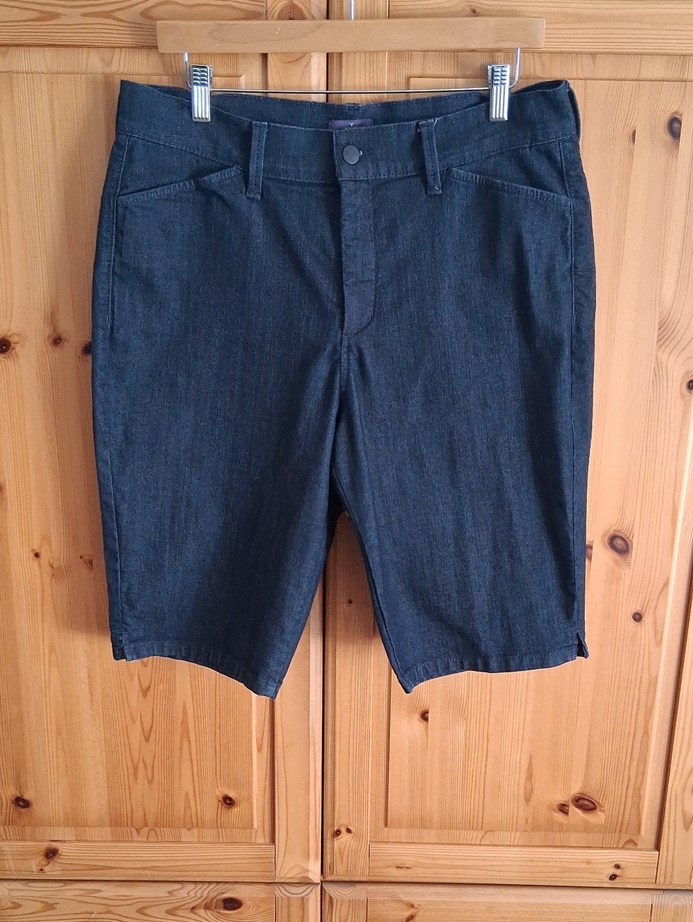 NYDJ Dark Wash Denim Stretch Lift Tuck Fit Summer Bermuda Shorts Plus Size 14 - Picture 1 of 8